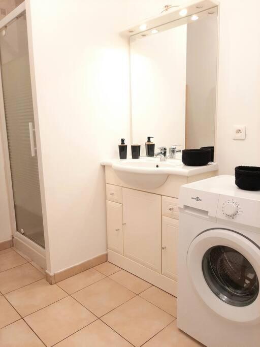 Proche Aeroport A Pied, Le Reve Rose. Apartment Tille Ngoại thất bức ảnh